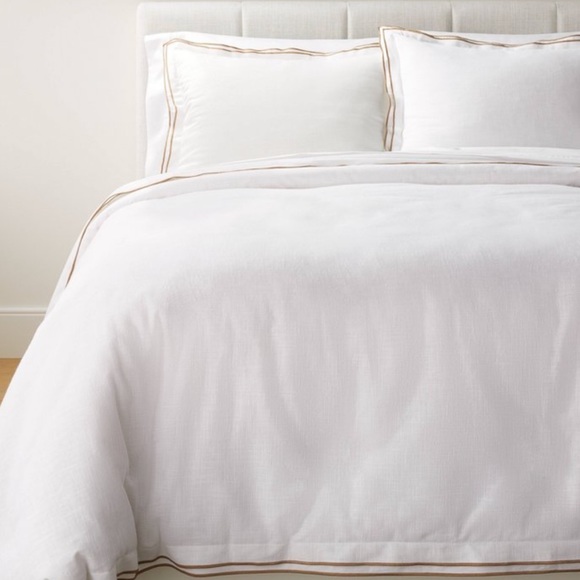 Threshold | Double Flange Merrow Stitch Duvet Cover & Sham Set | King | White - Picture 1 of 3
